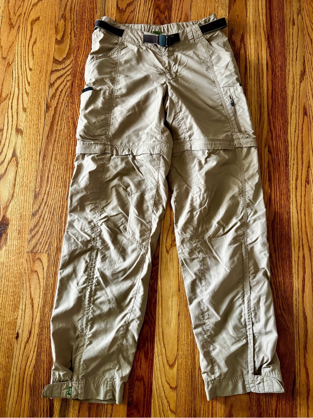 REI Women's Straight-Leg Convertible Pants in Khaki with Black Belt - see pics